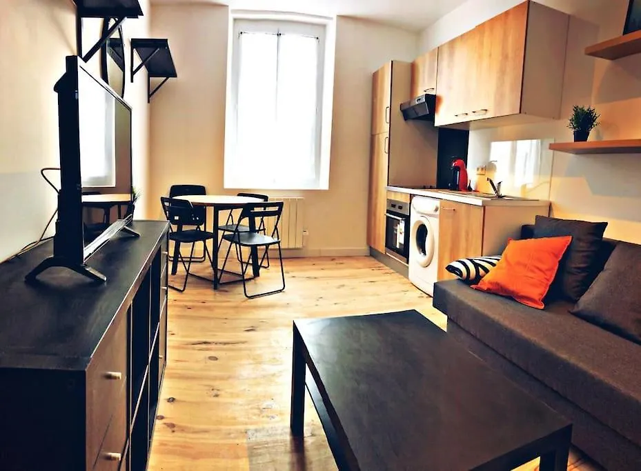 דירה באיון Charmant T2 Cosy A Deux Pas Du Centre צרפת
